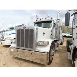 2008 PETERBILT 389 Sleeper Truck