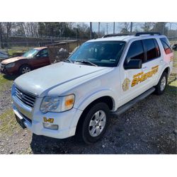 2010 FORD EXPLORER Car / SUV