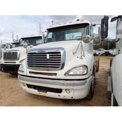 2007 FREIGHTLINER COLUMBIA Day Cab Truck