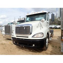 2007 FREIGHTLINER COLUMBIA Day Cab Truck