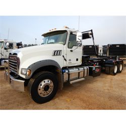 2019 MACK GR64F Roll Off Truck