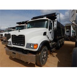 2006 MACK CV713 Dump Truck