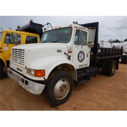 2001 INTERNATIONAL 4900 Flatbed Dump Truck