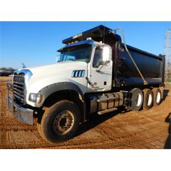 2018 MACK GU713 Dump Truck