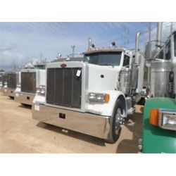 2005 PETERBILT 379 Sleeper Truck