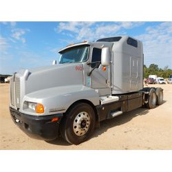 2001 KENWORTH T600B Sleeper Truck
