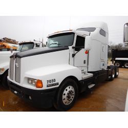 KENWORTH T600 Sleeper Truck