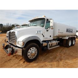 2012 MACK GU713 Water Truck