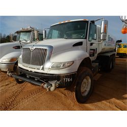 2006 INTERNATIONAL 4400 DURASTAR Water Truck