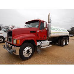 2006 MACK CHN613 Water Truck