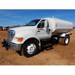 2005 FORD F750 Water Truck
