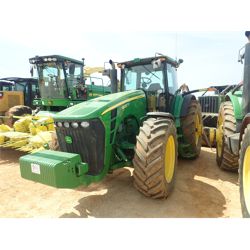 JOHN DEERE 8530 Tractor