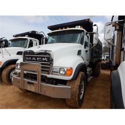 2006 MACK CV713 Dump Truck