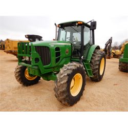 JOHN DEEERE 7230 Tractor