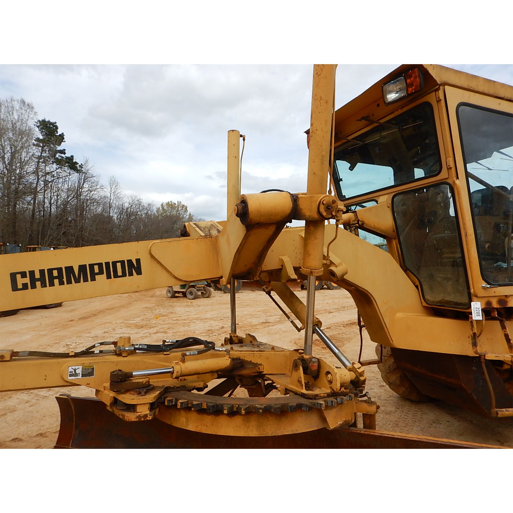 CHAMPION 720A SERIES III Motor Grader
