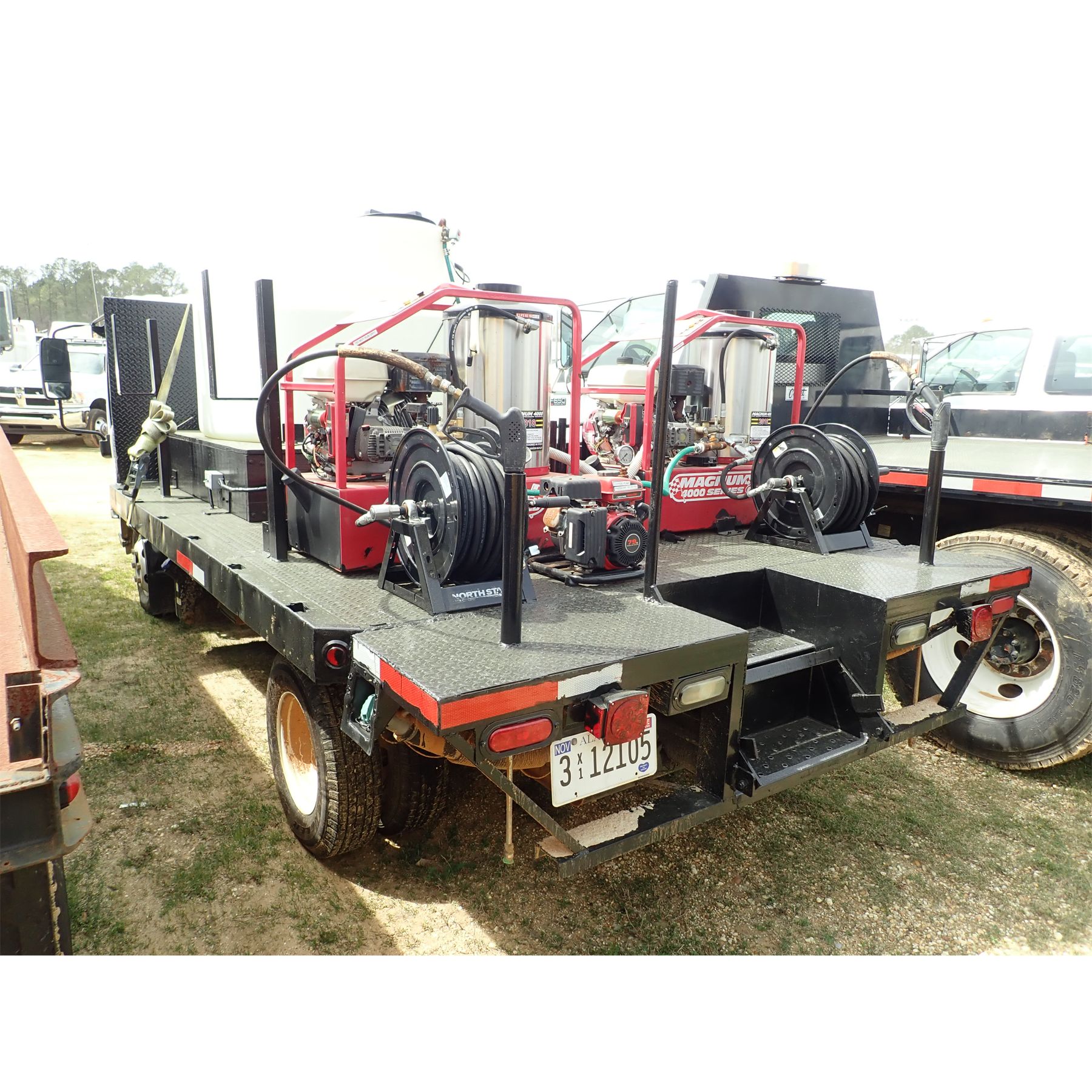 2012 ISUZU NPR Pressure / Pump Kill Truck