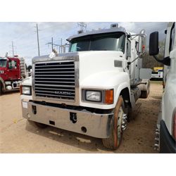2013 MACK CHU613 Sleeper Truck