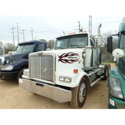 2006 WESTERN STAR  Day Cab Truck