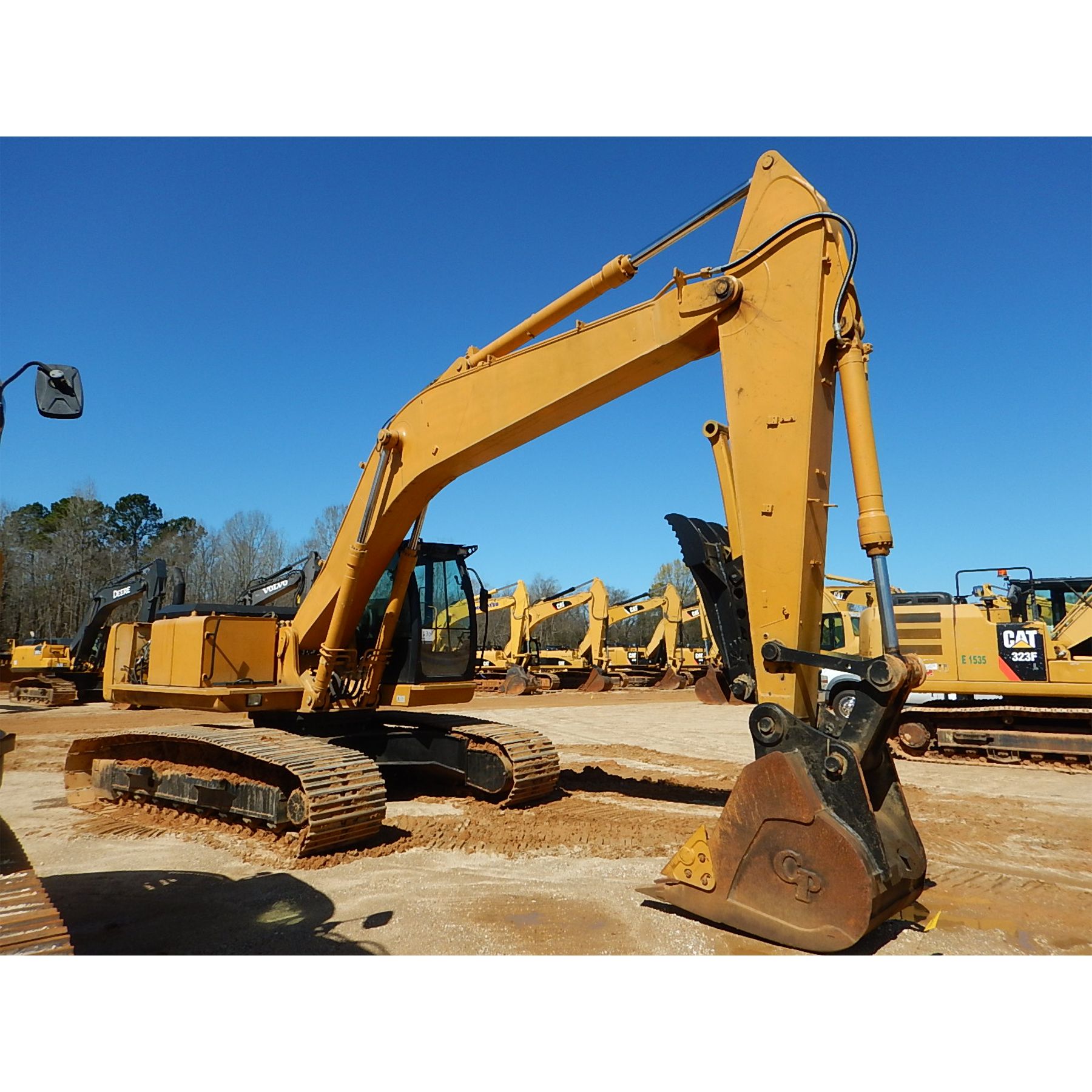 NEW HOLLAND EC240 Excavator