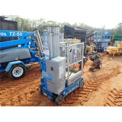 2011 GENIE GR-20 Forklift - Telehandler