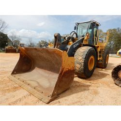 2005 JOHN DEER  824J Wheel Loader