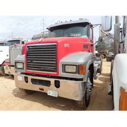 2013 MACK CHU613 Day Cab Truck