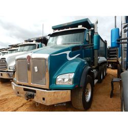 2018 KENWORTH T880 Dump Truck