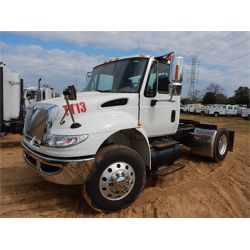 2007 INTERNATIONAL 4400 DURASTAR Day Cab Truck