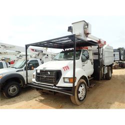 2000 FORD F750 Boom / Bucket / Crane Truck