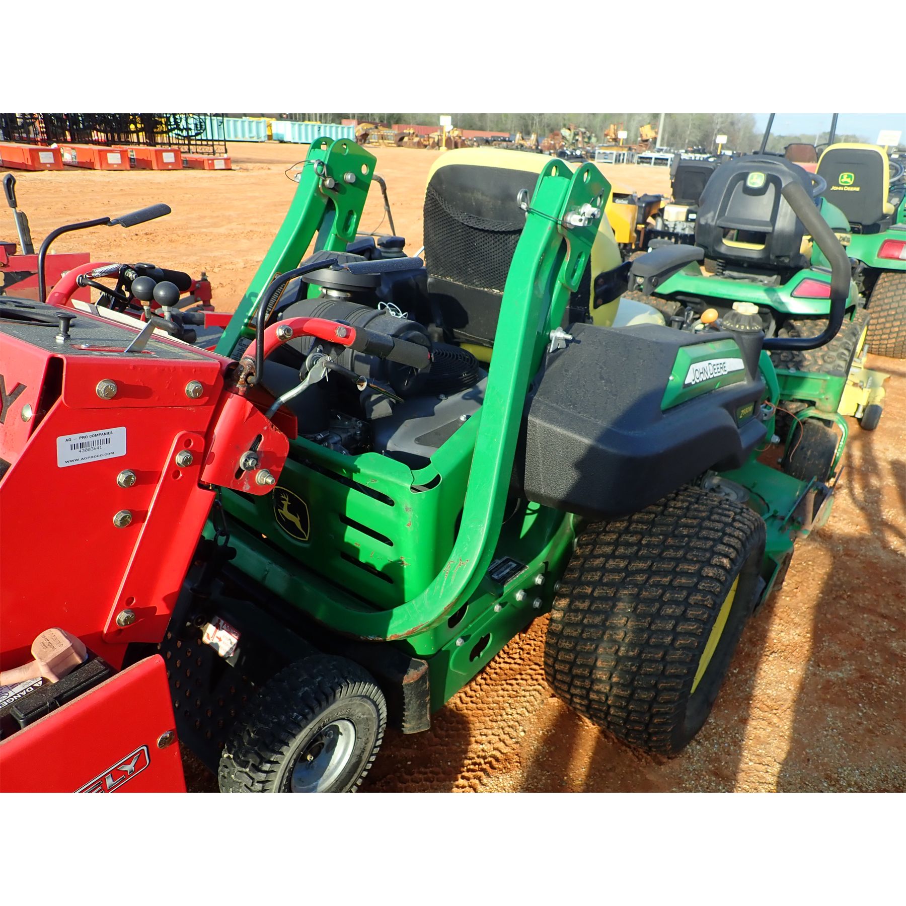 JOHN DEERE Z930M Landscape Equipment