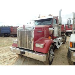 2017 KENWORTH W900 Day Cab Truck