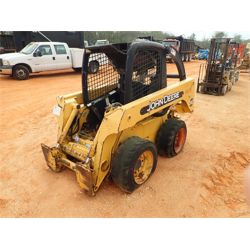 JOHN DEERE 240 Skid Steer Loader - Crawler