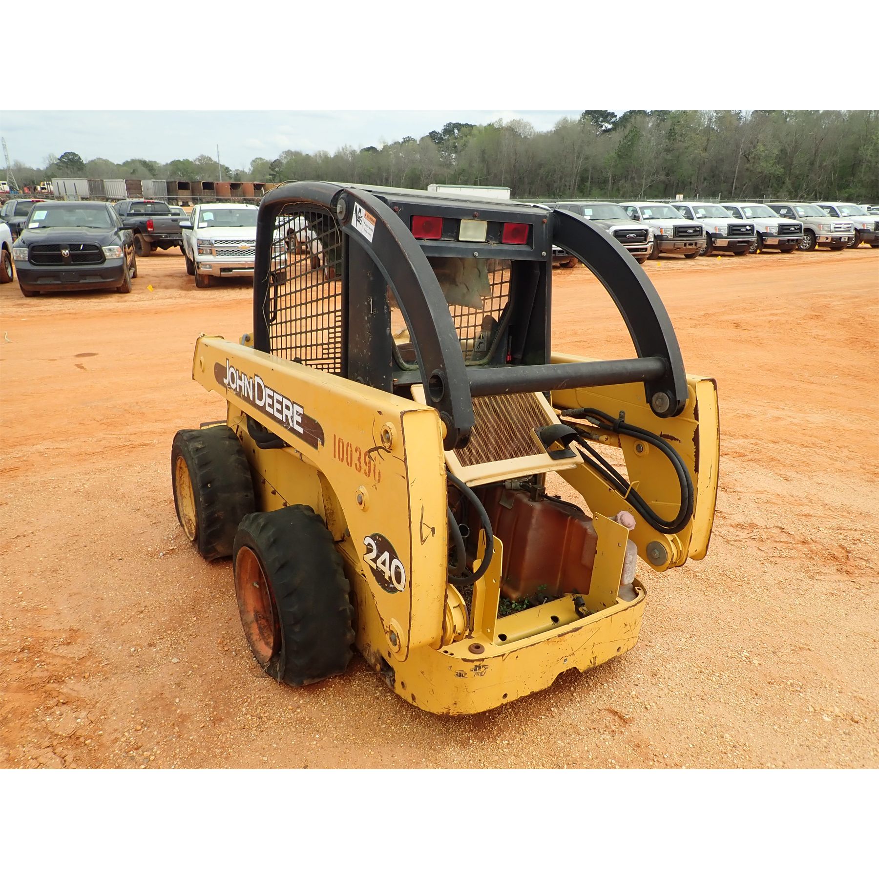 JOHN DEERE 240 Skid Steer Loader Crawler J.M. Wood Auction Company, Inc.
