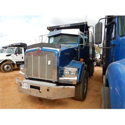 2003 KENWORTH T800 Dump Truck