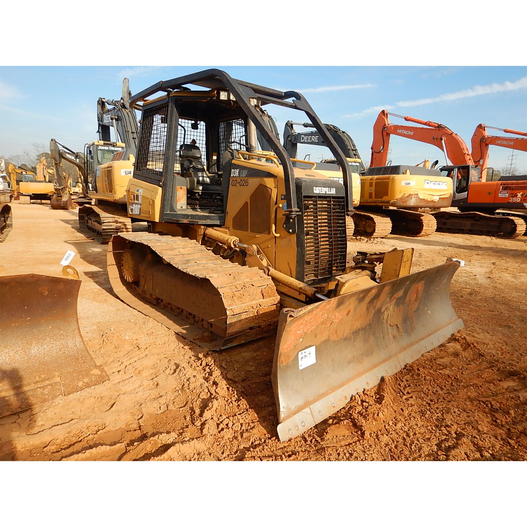 CAT D3K LGP Dozer Crawler Tractor cat-d3k-lgp-dozer-crawler-tractor