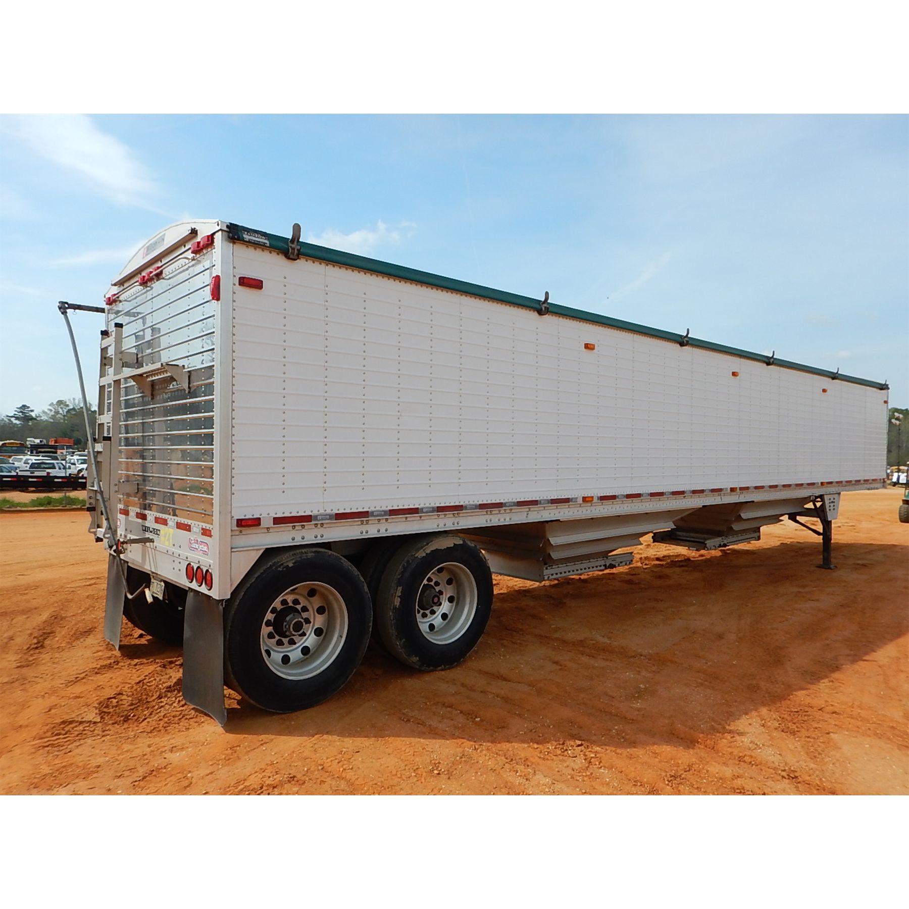 Wilson Hopper 2013 WILSON OWH-550 Grain / Hopper Trailer