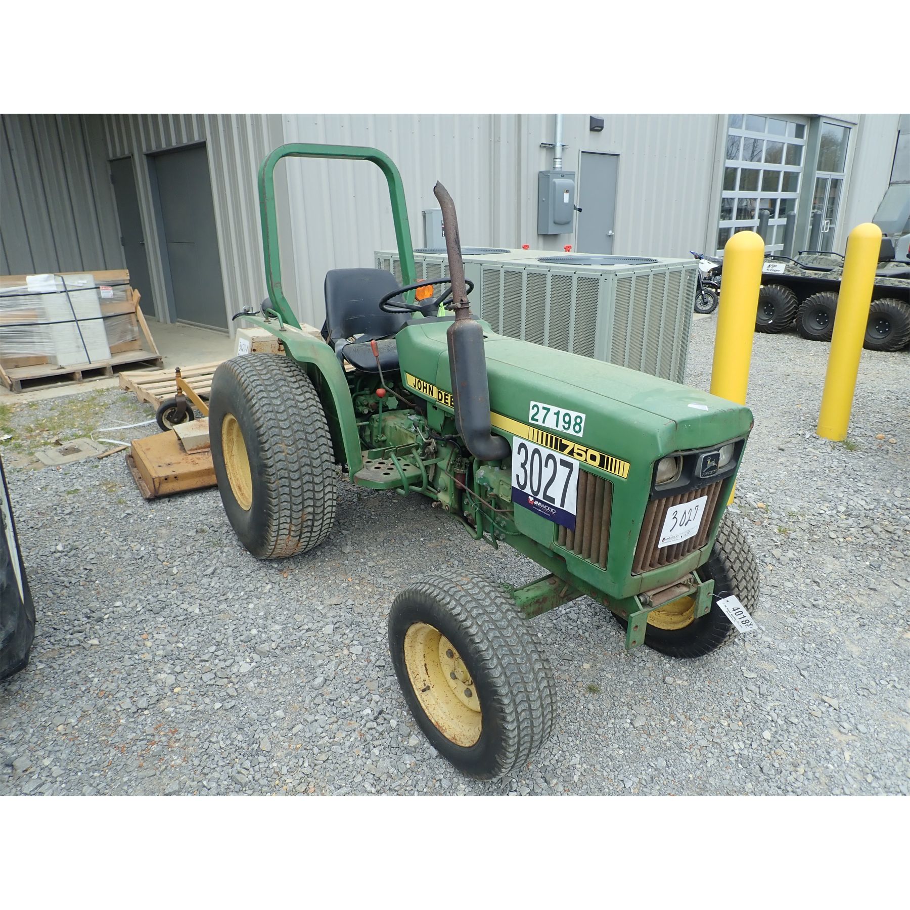 JOHN DEERE 750 Tractor J.M. Wood Auction Company, Inc.