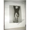 Image 2 : SHARON STONE ORIGINAL SIGNED AUTOGRAPHED RARE PHOTOGRAPH BLACK AND WHITE