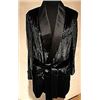 Image 6 : HUGH HEFNER BLACK VELVET SMOKING JACKET