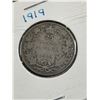 Image 2 : 1919 Silver Canadian Quarter 25 cent Coin. In a Coin Holder
