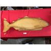 Image 1 : A Very Well Carved Salmon. Yellow weighs about 30lbs. 41" L x 16" h x 6" Thick. The Back Fin has 2 P