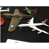 Image 2 : a Group of 6 Vintage Die Cast Planes