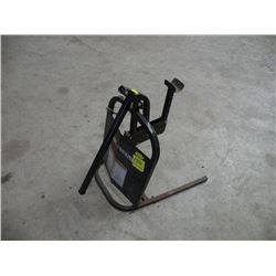 Snowmobile lift