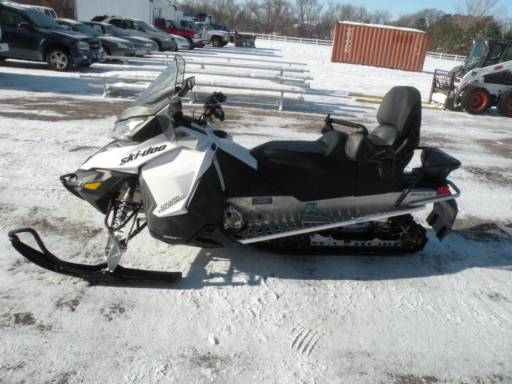 2019 Ski Doo Grand Touring 600 Ace SN2BPSETKA4KV000617