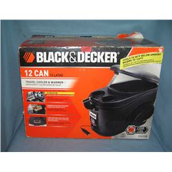Black and Decker 12 can 12 volt travel cooler