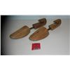 Image 1 : Pair of cedar shoe stretchers