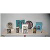 Image 1 : Large group of Elvis Presley collectibles