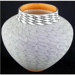 Acoma Pot signed M. Patricio