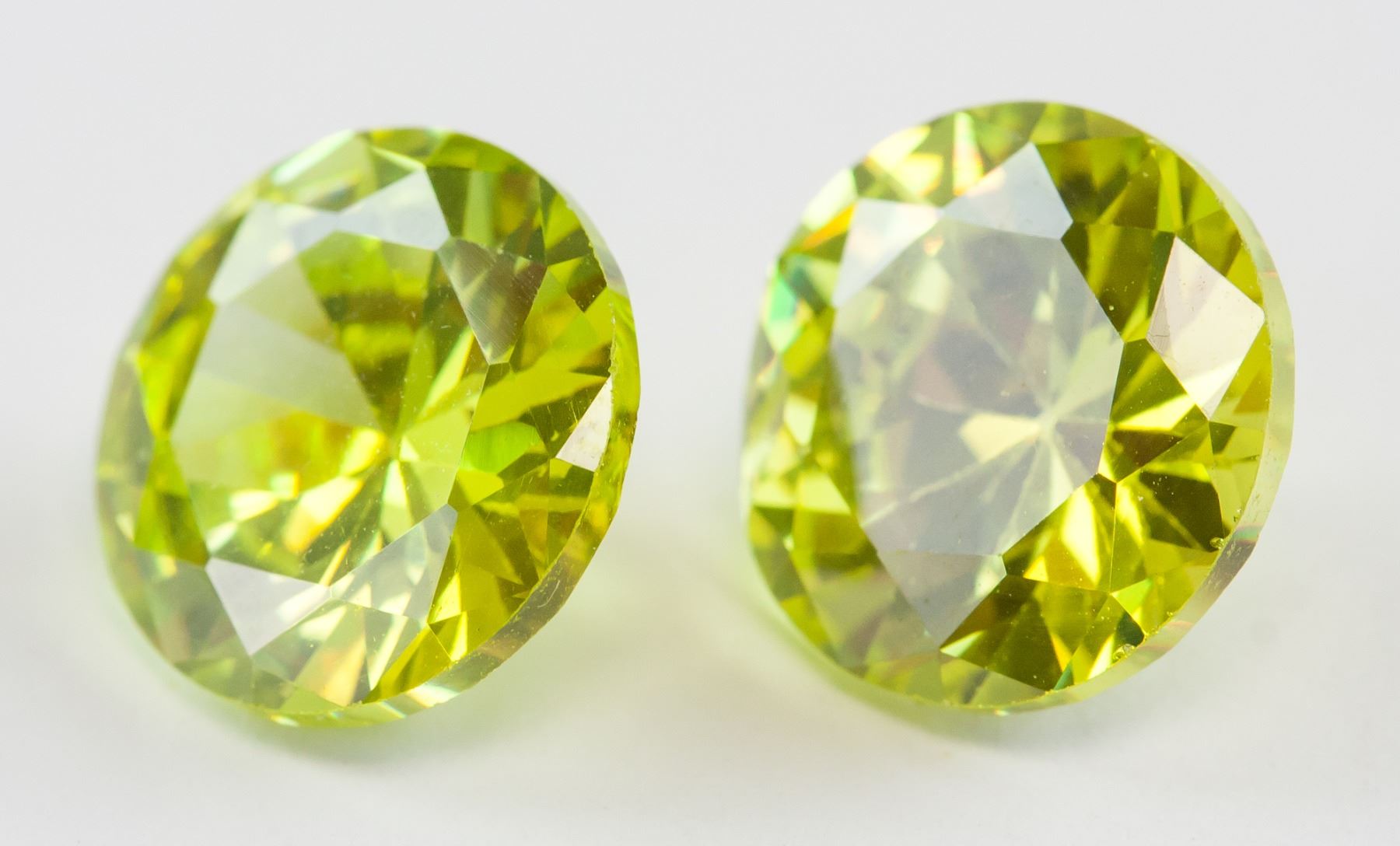 13.28ct Round Cut YellowGreen Gemstones