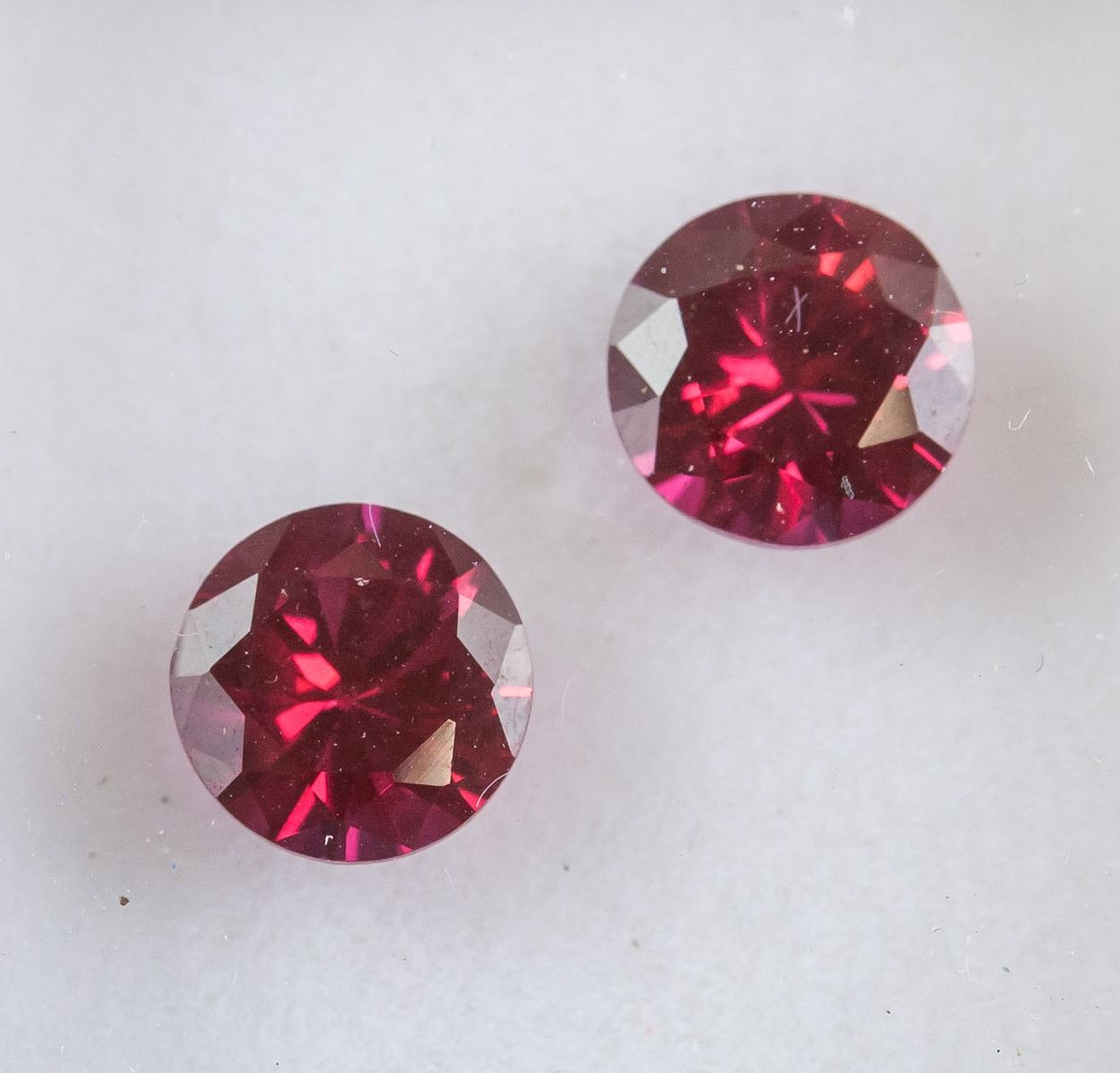 1.95ct Round Cut Pink Red Ruby Gem GGL COA